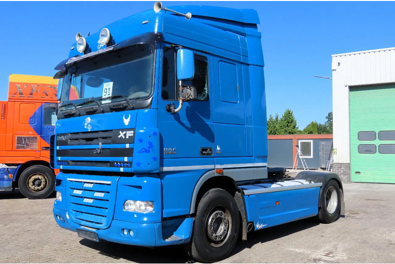 DAF XF 105.460 RETARDER, FRIGO - Tracteur routier: photos 3 DAF XF 105.460 RETARDER, FRIGO - Tracteur routier: photos 3