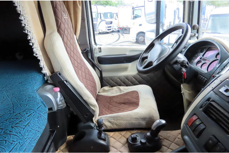 Tracteur routier DAF XF 95.530 EURO4. Royal DAF!: photos 16