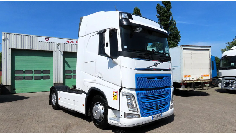 Tracteur routier Volvo FH 500 YV2RT40A5LB301456 2X FUELTANK, PARKING AIRCO, FRIGO
