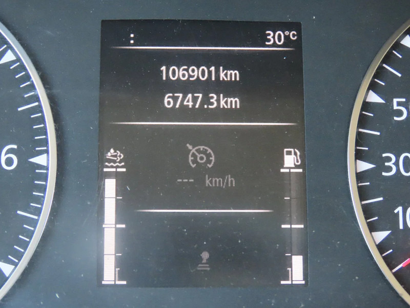 Véhicule utilitaire Renault Master 10,5 m, 3 seats, 3500 kg, euro6: photos 18 Véhicule utilitaire Renault Master 10,5 m, 3 seats, 3500 kg, euro6: photos 18