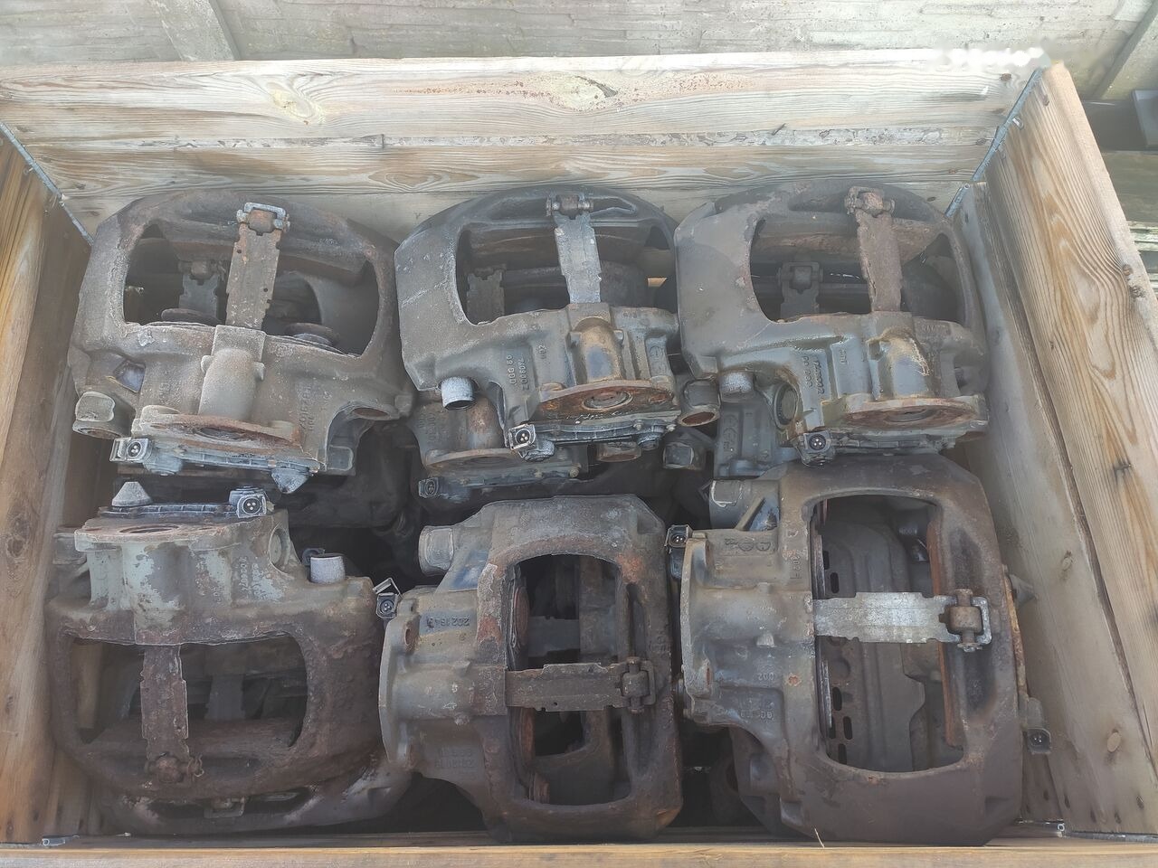 Knorr-Bremse SN7 Scania R SERIES truck - Étrier de frein pour Camion: photos 1 Knorr-Bremse SN7 Scania R SERIES truck - Étrier de frein pour Camion: photos 1