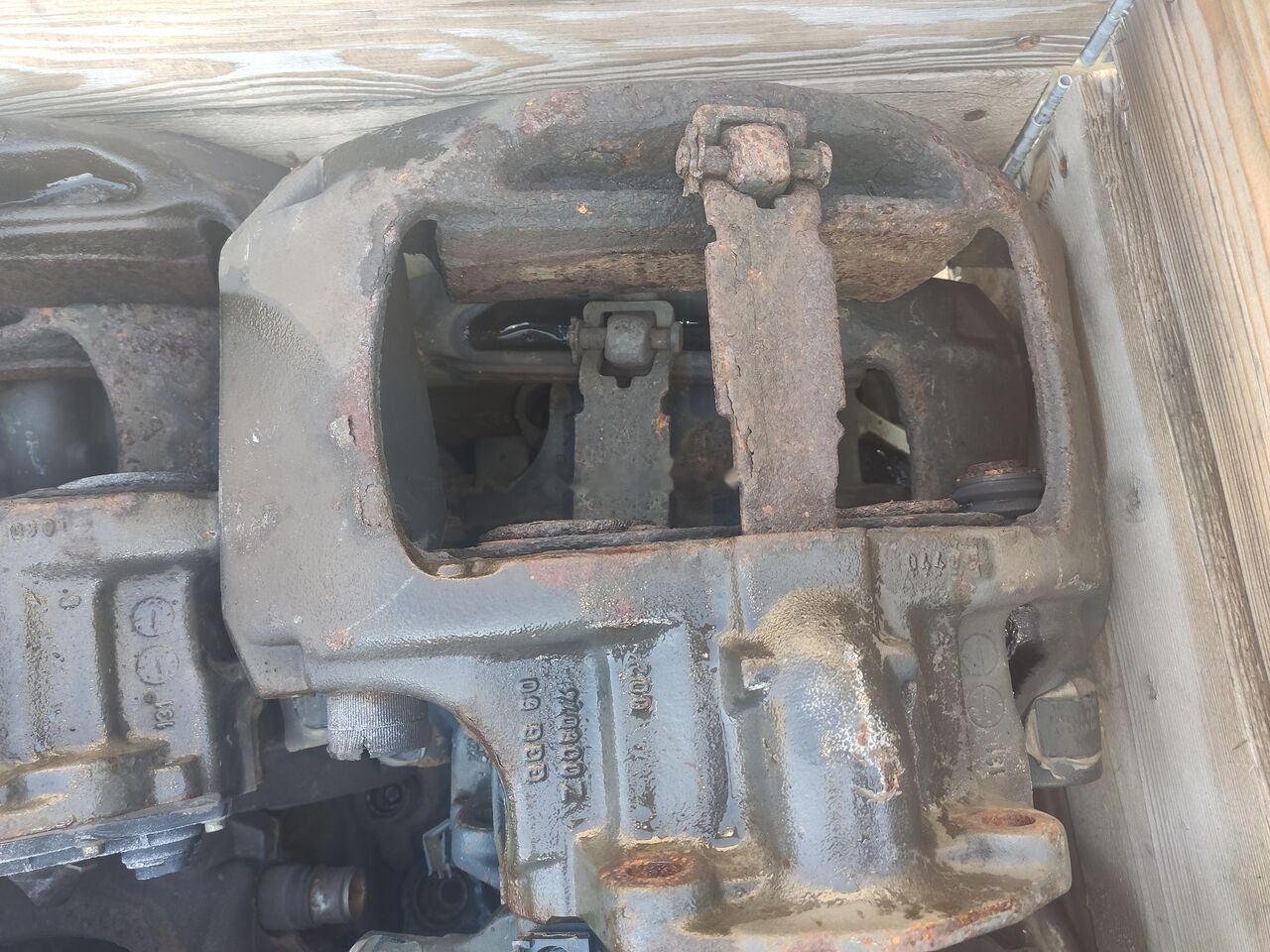 Knorr-Bremse SN7 Scania R SERIES truck - Étrier de frein pour Camion: photos 3 Knorr-Bremse SN7 Scania R SERIES truck - Étrier de frein pour Camion: photos 3