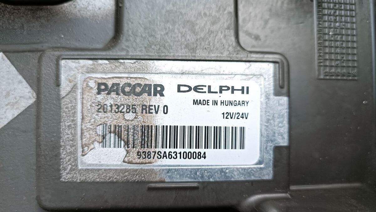 Paccar DAF E6 ECU 1877245 REV C DAF - Bloc de gestion pour Camion: photos 3 Paccar DAF E6 ECU 1877245 REV C DAF - Bloc de gestion pour Camion: photos 3