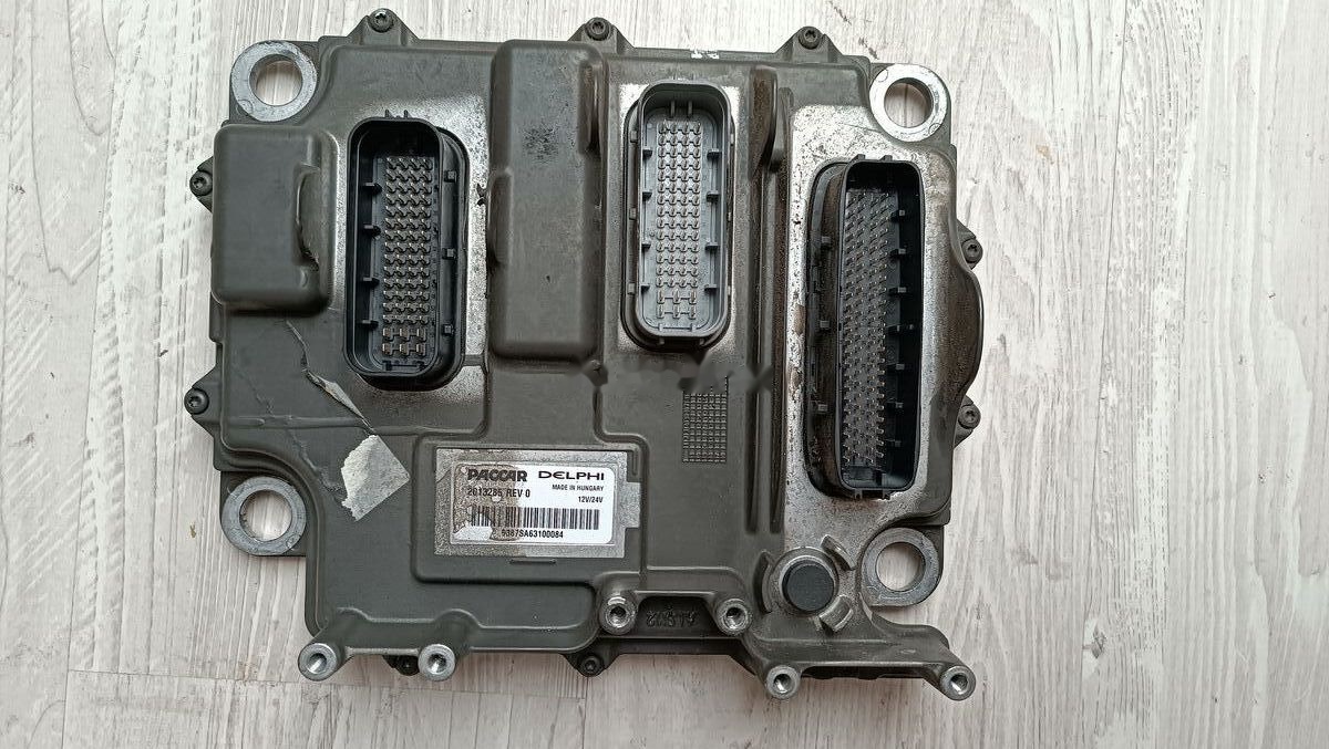 Paccar DAF E6 ECU 1877245 REV C DAF - Bloc de gestion pour Camion: photos 2 Paccar DAF E6 ECU 1877245 REV C DAF - Bloc de gestion pour Camion: photos 2