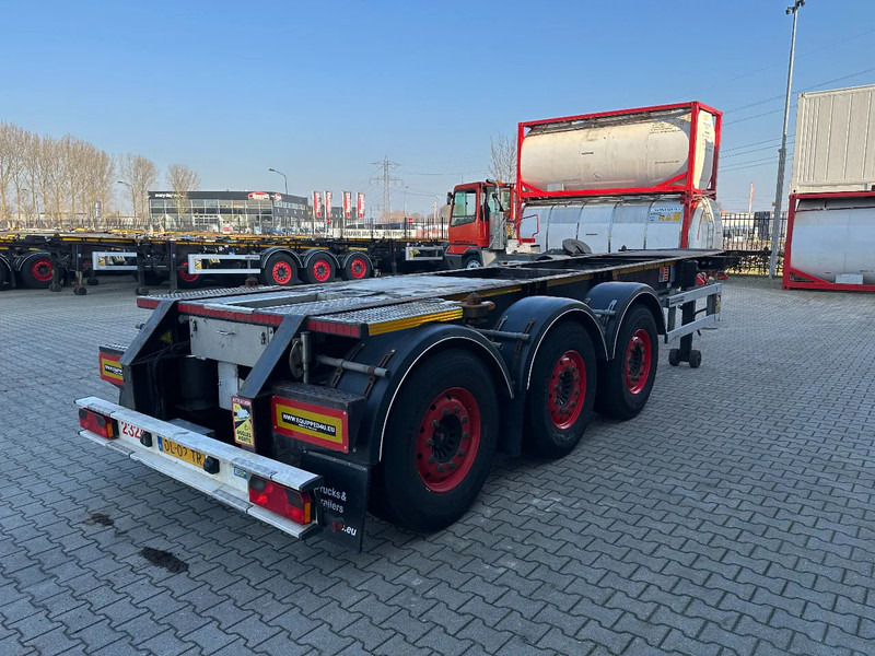 Burg 20FT + 20FT SWAP ADR (EX/II, EX/III, FL, AT) Chassis, empty weight: 3.690kg, SAF INTRADISC, 2x Liftaxle, NL-chassis, APK/ADR: 08 - Semi-remorque porte-conteneur/ Caisse mobile: photos 3 Burg 20FT + 20FT SWAP ADR (EX/II, EX/III, FL, AT) Chassis, empty weight: 3.690kg, SAF INTRADISC, 2x Liftaxle, NL-chassis, APK/ADR: 08 - Semi-remorque porte-conteneur/ Caisse mobile: photos 3