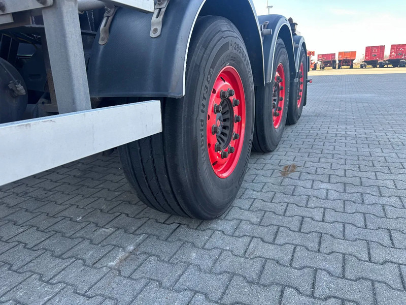 Semi-remorque porte-conteneur/ Caisse mobile Burg 20FT / 20FT SWAP ADR (EX/II, EX/III, FL, AT), Leergewicht : 3.690kg, SAF INTRADISC, 2x Liftachse, NL-Chassis, APK/ADR: 08-2025: photos 15