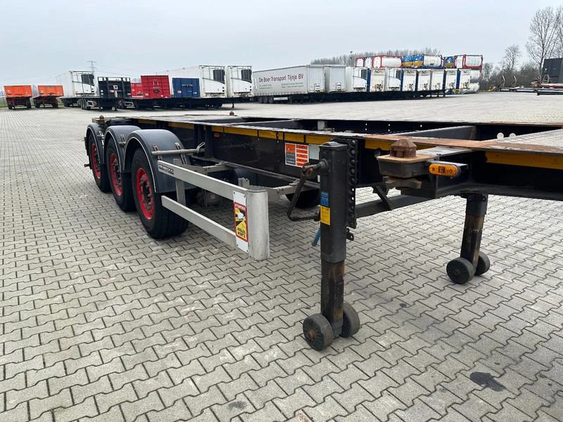 Semi-remorque porte-conteneur/ Caisse mobile Burg 20FT ADR (EX/II, EX/III, FL, AT) Chassis, Empty weight : 3.690kg, SAF INTRADISC, 2x Liftaxle, NL-chassis, APK/ADR: 06-2025: photos 11