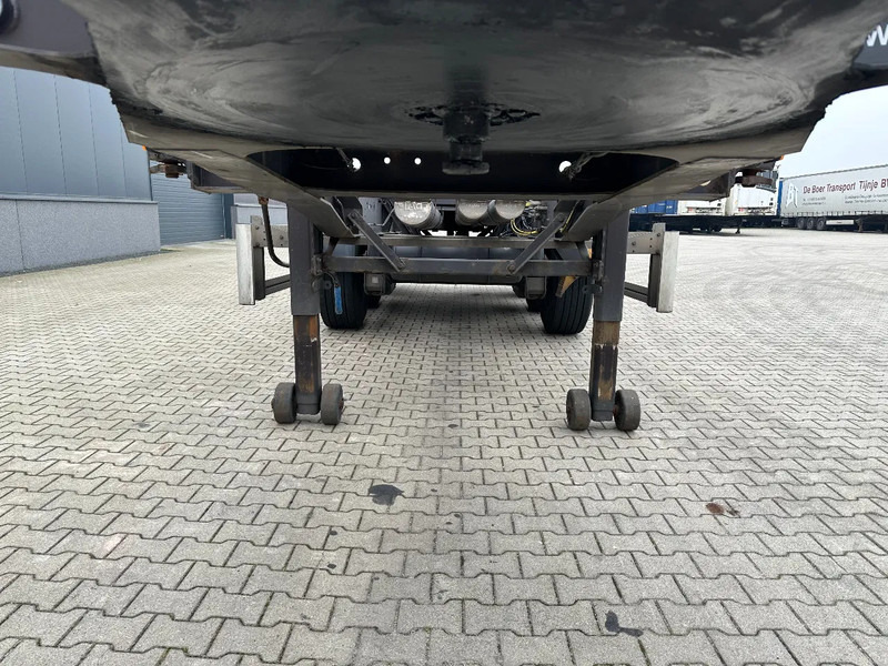 Semi-remorque porte-conteneur/ Caisse mobile Burg 20FT ADR (EX/II, EX/III, FL, AT) Chassis, Empty weight : 3.690kg, SAF INTRADISC, 2x Liftaxle, NL-chassis, APK/ADR: 06-2025: photos 6