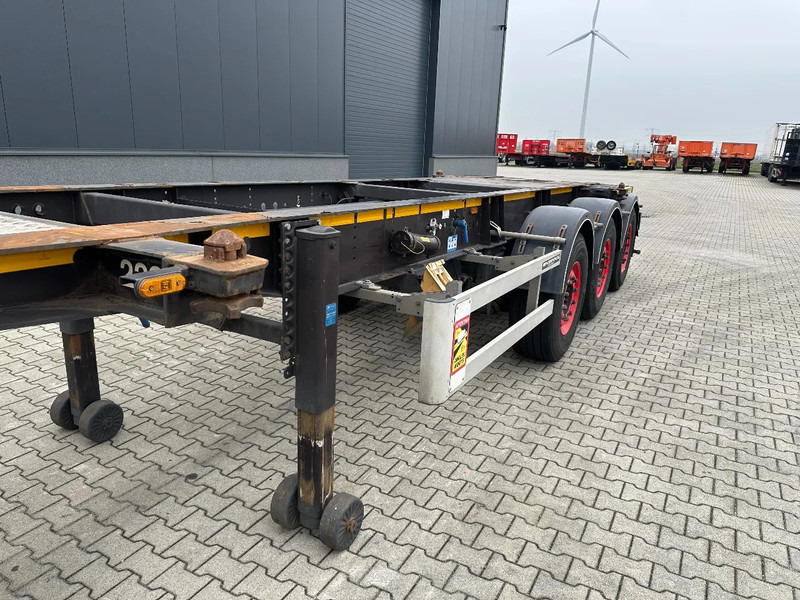 Semi-remorque porte-conteneur/ Caisse mobile Burg 20FT ADR (EX/II, EX/III, FL, AT) Chassis, Empty weight : 3.690kg, SAF INTRADISC, 2x Liftaxle, NL-chassis, APK/ADR: 06-2025: photos 10