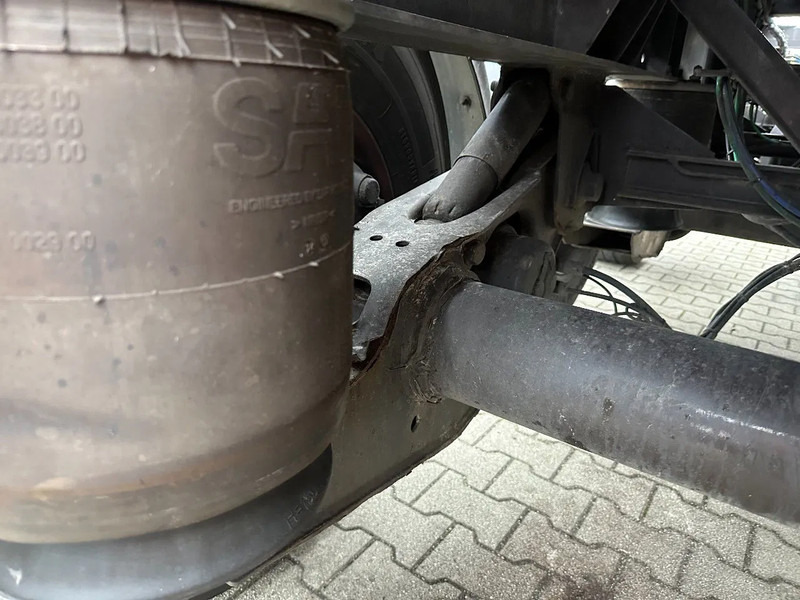 Semi-remorque porte-conteneur/ Caisse mobile Burg 20FT ADR (EX/II, EX/III, FL, AT) Chassis, Leergewicht : 3.690kg, SAF INTRADISC, 2x Liftachse, NL-Chassis, APK/ADR: 04-2025: photos 19