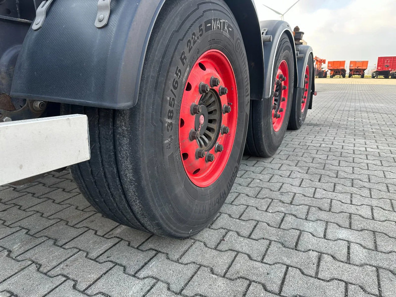 Semi-remorque porte-conteneur/ Caisse mobile Burg 20FT ADR (EX/II, EX/III, FL, AT), Leergewicht: 3.690kg, SAF INTRADISC, 2x liftaxle, ALCOA, NL-Chassis, APK/ADR: 08-2025: photos 15