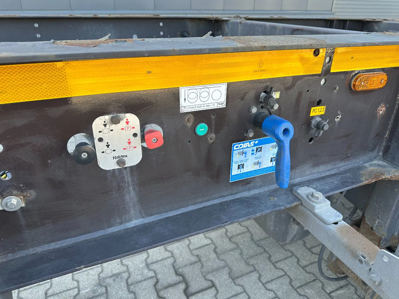 Semi-remorque porte-conteneur/ Caisse mobile Burg 20FT ADR (EX/II, EX/III, FL, AT), Leergewicht: 3.690kg, SAF INTRADISC, 2x liftaxle, ALCOA, NL-Chassis, APK/ADR: 08-2025: photos 17