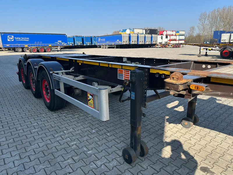 Semi-remorque porte-conteneur/ Caisse mobile Burg 20FT ADR (EX/II, EX/III, FL, AT), empty weight: 3.690kg, SAF INTRADISC, 2x liftaxle, ALCOA, NL-Chassis, APK/ADR: 07-2025: photos 12