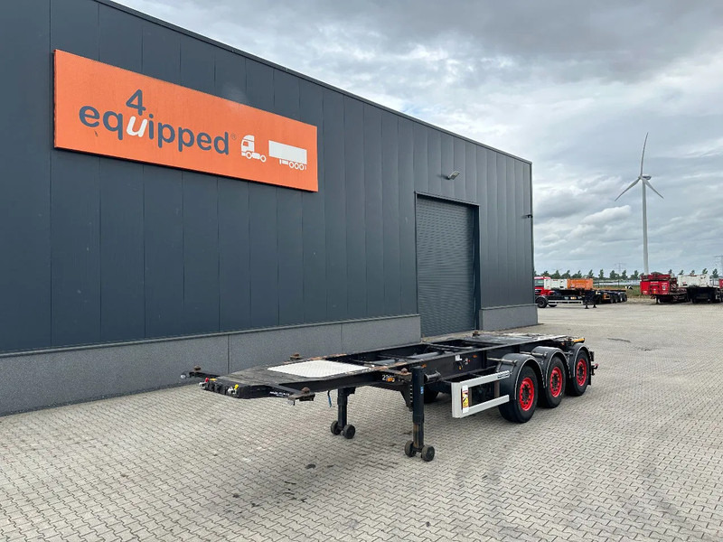 Burg 20FT (SWAP) / 3-axles, 3.400kg, SAF INTRADISC, ADR, 2x LIFTAXLE, NL-chassis - Semi-remorque porte-conteneur/ Caisse mobile: photos 1 Burg 20FT (SWAP) / 3-axles, 3.400kg, SAF INTRADISC, ADR, 2x LIFTAXLE, NL-chassis - Semi-remorque porte-conteneur/ Caisse mobile: photos 1