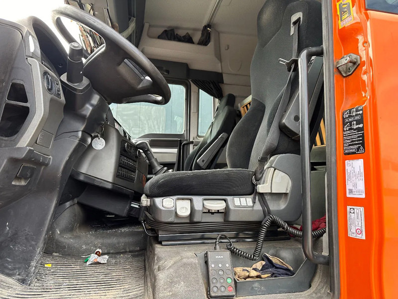 MAN TGX 26.480 6x4, MANUAL GEARBOX, ONLY CABIN DAMAGE, 231.000KM en leasing occasion MAN TGX 26.480 6x4, MANUAL GEARBOX, ONLY CABIN DAMAGE, 231.000KM: photos 12