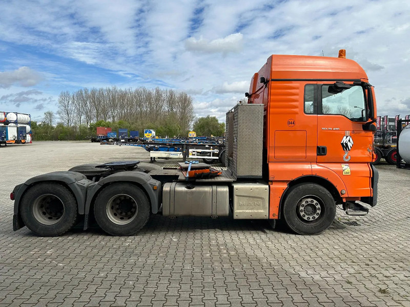 MAN TGX 26.480 6x4, MANUAL GEARBOX, ONLY CABIN DAMAGE, 231.000KM - Tracteur routier: photos 3 MAN TGX 26.480 6x4, MANUAL GEARBOX, ONLY CABIN DAMAGE, 231.000KM - Tracteur routier: photos 3