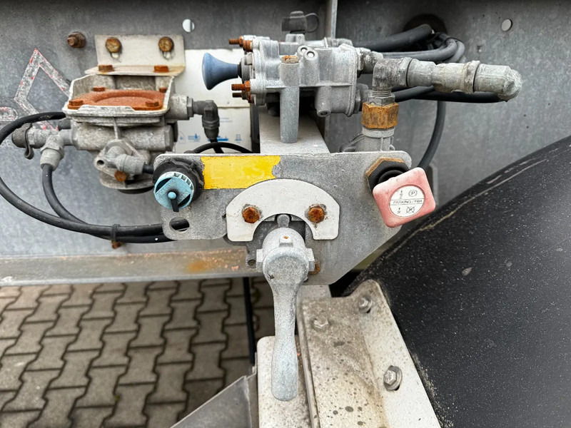 Semi-remorque porte-conteneur/ Caisse mobile Van Hool 20FT /20FT SWAP ADR (EX/II, EX/III, FL, OX, AT), BPW, disc brakes, liftaxle, galvanized, ALCOA, NL-Chassis, empty weight 3.300KG: photos 10