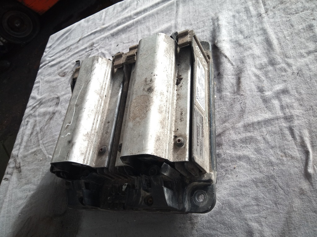 EDC Scania R440 DC1305 2006543 - Bloc de gestion pour Camion: photos 2 EDC Scania R440 DC1305 2006543 - Bloc de gestion pour Camion: photos 2