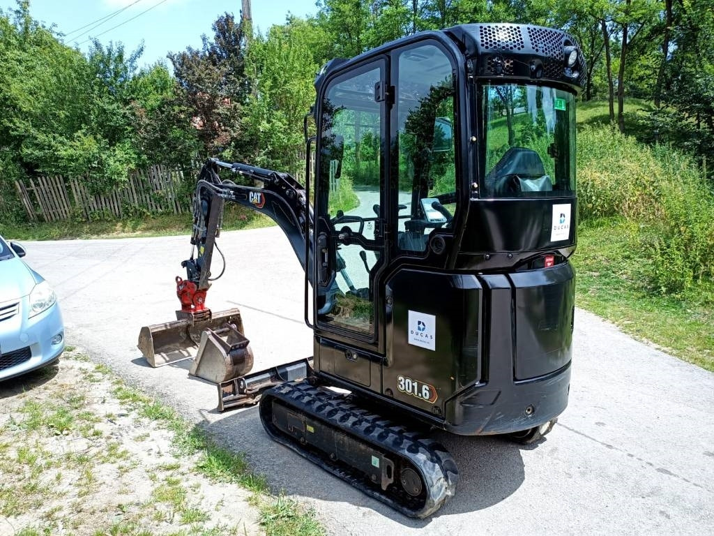 CATERPILLAR 301.6 05A - Mini pelle: photos 2 CATERPILLAR 301.6 05A - Mini pelle: photos 2