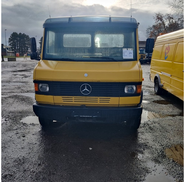 Mercedes-Benz 609 - Camion porte-voitures: photos 2 Mercedes-Benz 609 - Camion porte-voitures: photos 2