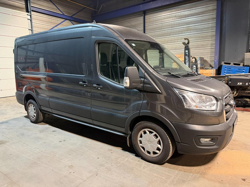 Ford Transit 350 L2H2 TREND - AUTO - CAMERA - NAVI - PDC - A/C - 2.0 D - 170HP - *NEW CONDITION / WIE NEU* - GREY METALLIC - Fourgon utilitaire: photos 1 Ford Transit 350 L2H2 TREND - AUTO - CAMERA - NAVI - PDC - A/C - 2.0 D - 170HP - *NEW CONDITION / WIE NEU* - GREY METALLIC - Fourgon utilitaire: photos 1