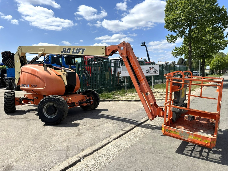 JLG 600AJ 4x4x4 - 20m - 230kg - DIESEL - BE MACHINE - Nacelle: photos 1 JLG 600AJ 4x4x4 - 20m - 230kg - DIESEL - BE MACHINE - Nacelle: photos 1