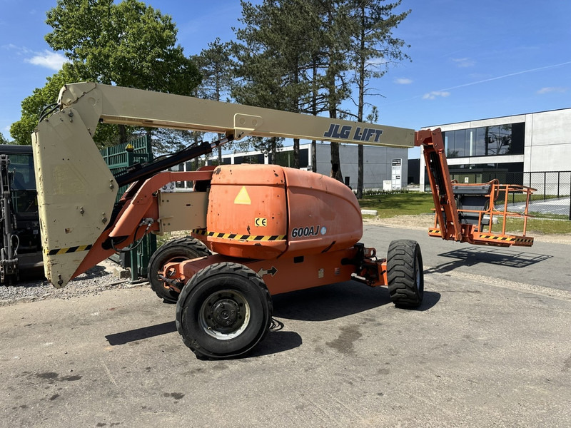 JLG 600AJ 4x4x4 - 20m - 230kg - DIESEL - BELGISCHE MACHINE - Nacelle: photos 2 JLG 600AJ 4x4x4 - 20m - 230kg - DIESEL - BELGISCHE MACHINE - Nacelle: photos 2