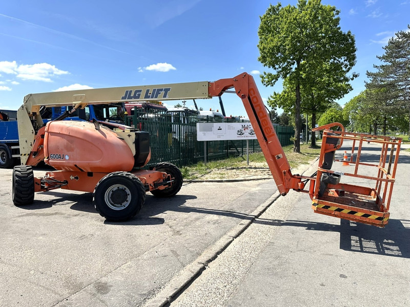 JLG 600AJ 4x4x4 - 20m - 230kg - DIESEL - BELGISCHE MACHINE - Nacelle: photos 1 JLG 600AJ 4x4x4 - 20m - 230kg - DIESEL - BELGISCHE MACHINE - Nacelle: photos 1