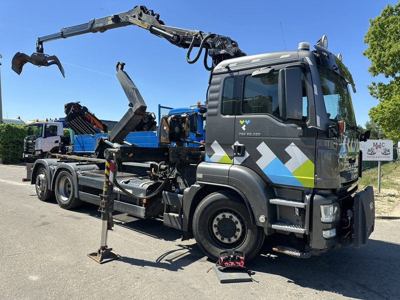 MAN TGS 26.320 6X2-4 BL EEV + CRANE EPSILON Q170Z95TR + GRABBER - LIFT/STEERING AXLE - *266.000km* - NL TRUCK - Camion ampliroll, Camion grue: photos 1 MAN TGS 26.320 6X2-4 BL EEV + CRANE EPSILON Q170Z95TR + GRABBER - LIFT/STEERING AXLE - *266.000km* - NL TRUCK - Camion ampliroll, Camion grue: photos 1
