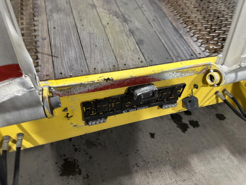 Camion porte-voitures Mercedes-Benz ACTROS 2745 6x2 OPRIJWAGEN / AUTOTRANSPORTER / MACHINE CARRIER - WINCH - 6m10 - EURO 5 - LIFT AXLE - HYDR RAMPS - NL TRUCK: photos 20 Camion porte-voitures Mercedes-Benz ACTROS 2745 6x2 OPRIJWAGEN / AUTOTRANSPORTER / MACHINE CARRIER - WINCH - 6m10 - EURO 5 - LIFT AXLE - HYDR RAMPS - NL TRUCK: photos 20