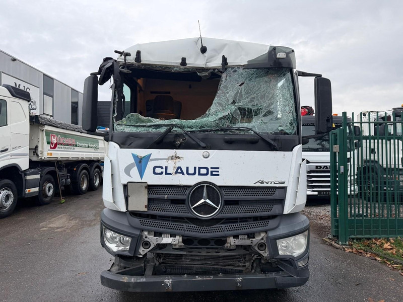 Mercedes-Benz ANTOS 1830 - 4x2 (8m90) CHASSIS CABINE - 19T - A/C - TAILLIFT - *440.000km* - EURO 6 - ENGINE + GEARBOX + CHASSIS = OK - Châssis cabine: photos 2 Mercedes-Benz ANTOS 1830 - 4x2 (8m90) CHASSIS CABINE - 19T - A/C - TAILLIFT - *440.000km* - EURO 6 - ENGINE + GEARBOX + CHASSIS = OK - Châssis cabine: photos 2