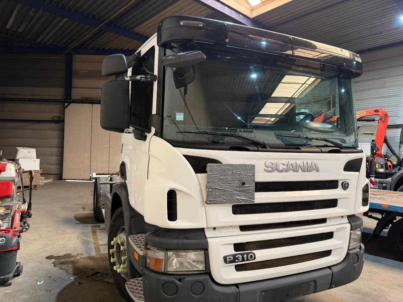 Scania P310 4x2 CHASSIS - ADR (ex tanker) - *322.000km* - AIR SUSPENSION - MANUAL - BE TRUCK - Châssis cabine: photos 2 Scania P310 4x2 CHASSIS - ADR (ex tanker) - *322.000km* - AIR SUSPENSION - MANUAL - BE TRUCK - Châssis cabine: photos 2