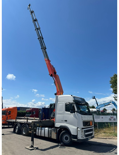 Volvo FH 500 6X2 PRITSCHE + KRAN PALFINGER PK50002 E 6x - RETARDER - PLATFORM 6m20 - TWISTLOCKS 20' - 561.000km - EURO 5 - Camion plateau, Camion grue: photos 3 Volvo FH 500 6X2 PRITSCHE + KRAN PALFINGER PK50002 E 6x - RETARDER - PLATFORM 6m20 - TWISTLOCKS 20' - 561.000km - EURO 5 - Camion plateau, Camion grue: photos 3