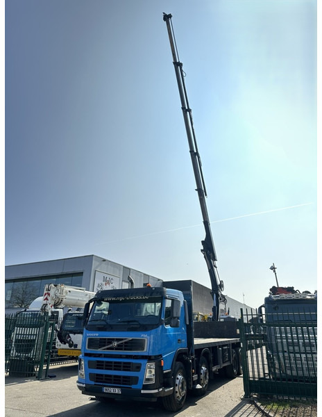 Volvo FM 440 8x4 PRITSCHE 7m20 + KRAN HIAB 288 EP-5 HIDUO + RADIO + ROTATOR - SCHALTGETRIEBE - AP ACHSEN - *395.000km* - Camion plateau, Camion grue: photos 4 Volvo FM 440 8x4 PRITSCHE 7m20 + KRAN HIAB 288 EP-5 HIDUO + RADIO + ROTATOR - SCHALTGETRIEBE - AP ACHSEN - *395.000km* - Camion plateau, Camion grue: photos 4