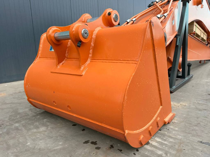 Hitachi ZX220 18m Set - Accessoire pour Engins de chantier: photos 5 Hitachi ZX220 18m Set - Accessoire pour Engins de chantier: photos 5