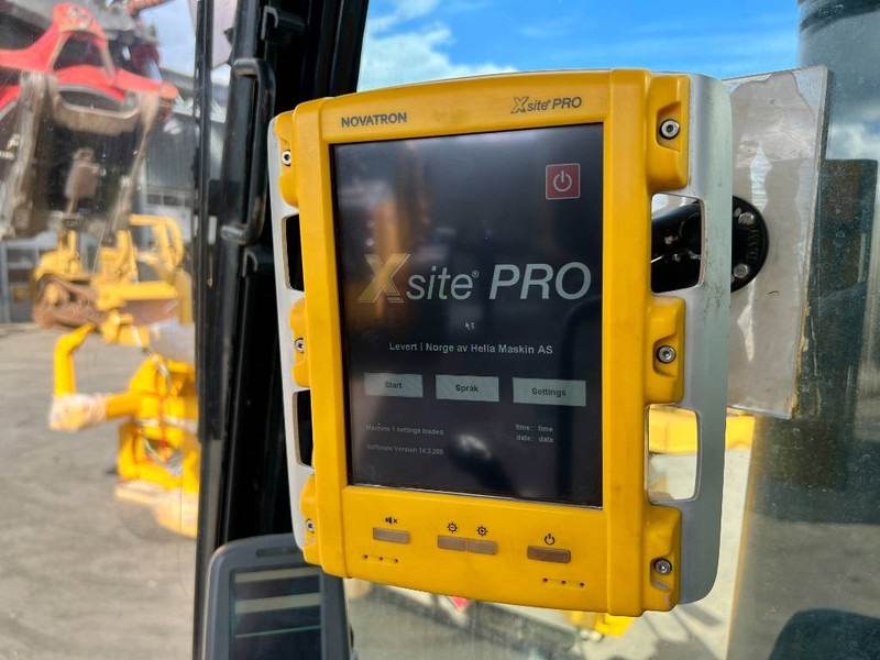 Leica Novatron MNS1250 GG GPS - Accessoire pour Engins de chantier: photos 2 Leica Novatron MNS1250 GG GPS - Accessoire pour Engins de chantier: photos 2
