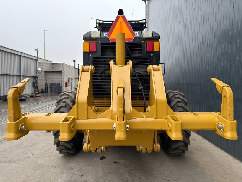 Cat 140M - Niveleuse: photos 4 Cat 140M - Niveleuse: photos 4