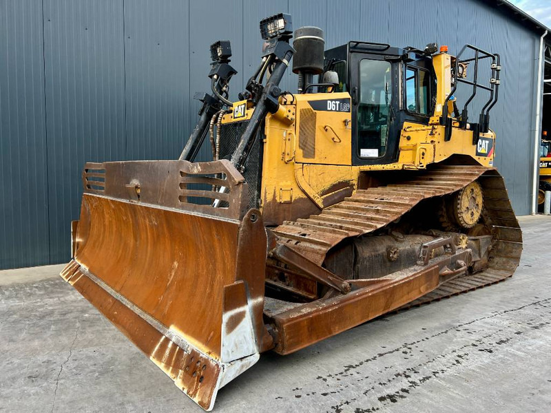 Cat D6T LGP - Bulldozer: photos 1 Cat D6T LGP - Bulldozer: photos 1