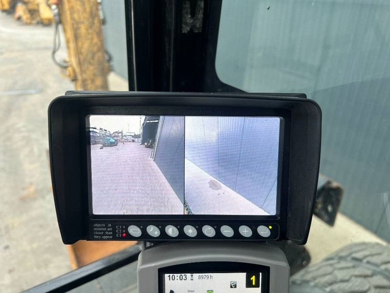 Cat M318F - Pelle sur pneus: photos 2 Cat M318F - Pelle sur pneus: photos 2