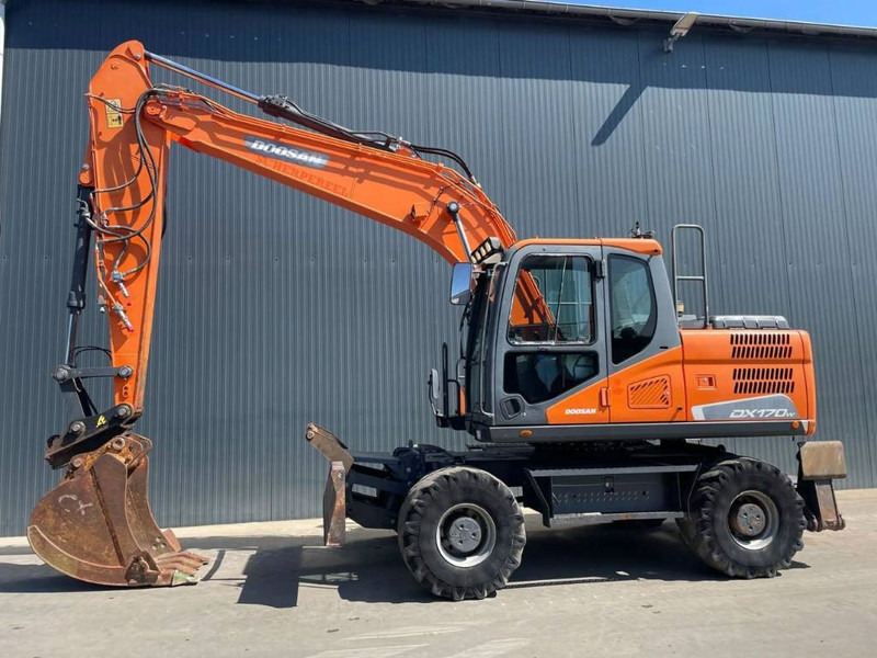 Doosan DX170W-5 - Pelle sur pneus: photos 5 Doosan DX170W-5 - Pelle sur pneus: photos 5