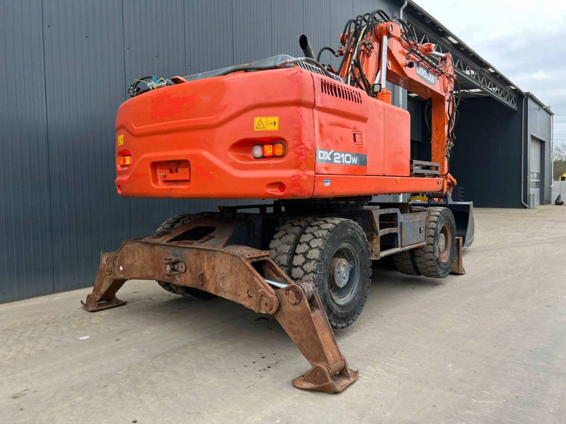 Pelle sur pneus Doosan DX210W: photos 10