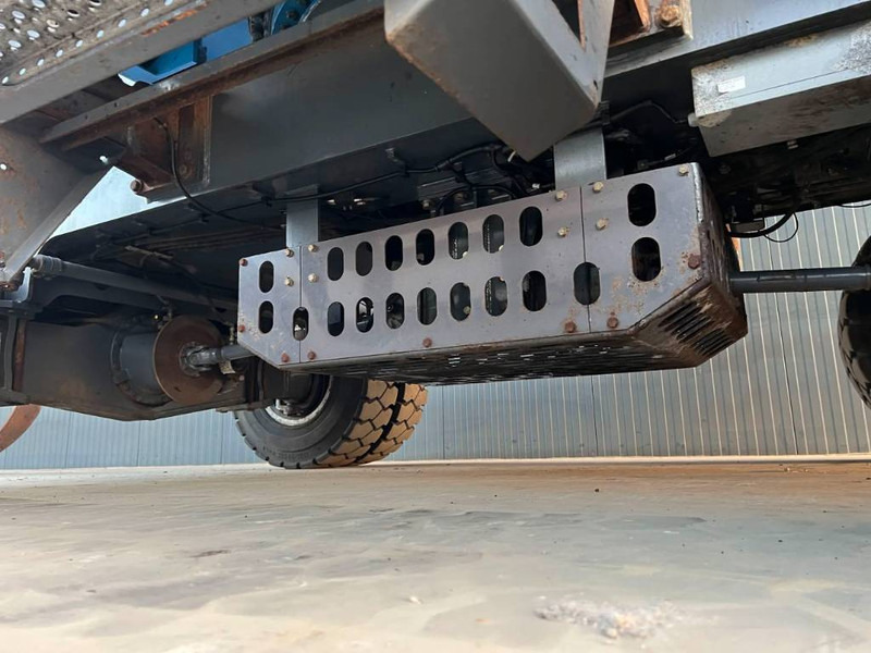 Pelle de manutention pour transport de déchets Fuchs MHL454: photos 17