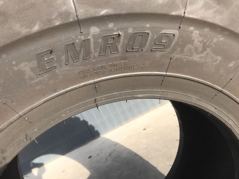 Pneus et jantes pour Engins de chantier neuf ITR 17.5R25: photos 6