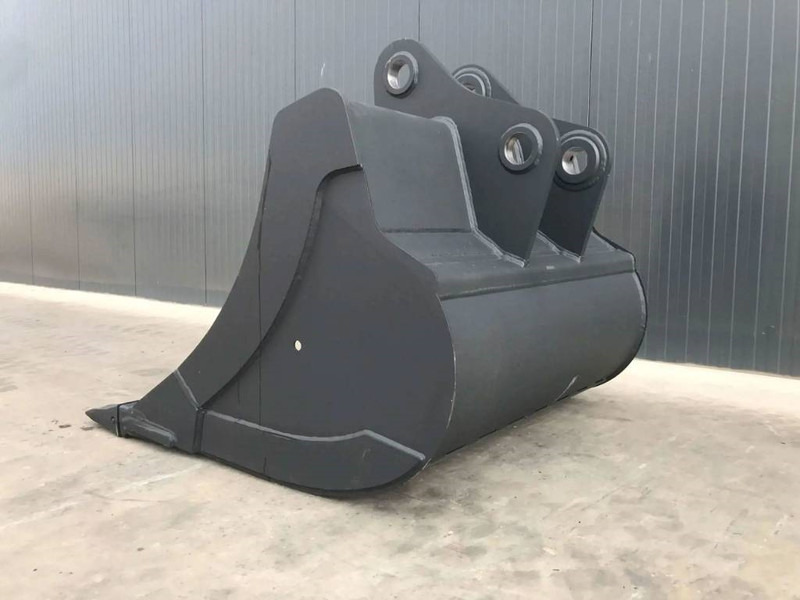 Komatsu PC228 - Godet pour Engins de chantier: photos 2 Komatsu PC228 - Godet pour Engins de chantier: photos 2