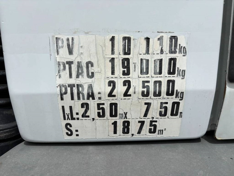Répandeuse pour transport de bitume Renault Rincheval - 9.000 Liter: photos 20