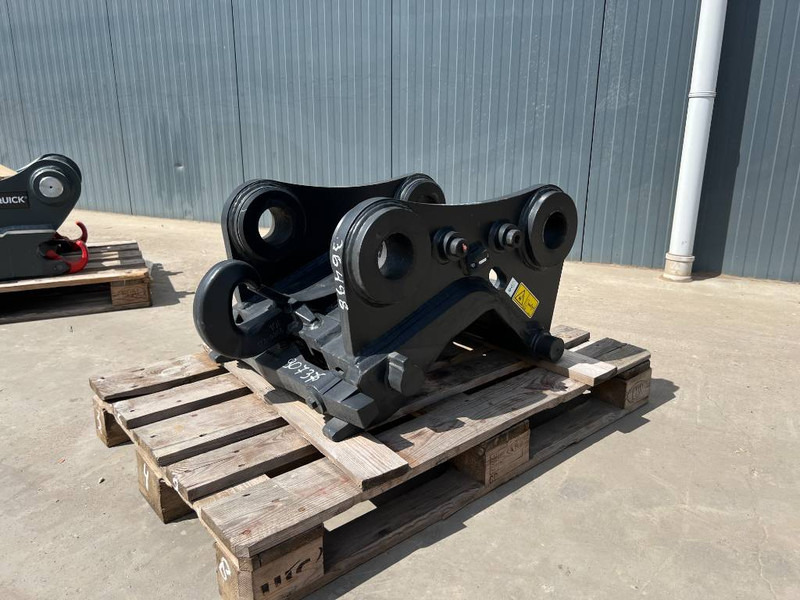 Verachtert CW40 - 329E - Attache rapide pour Engins de chantier: photos 1 Verachtert CW40 - 329E - Attache rapide pour Engins de chantier: photos 1