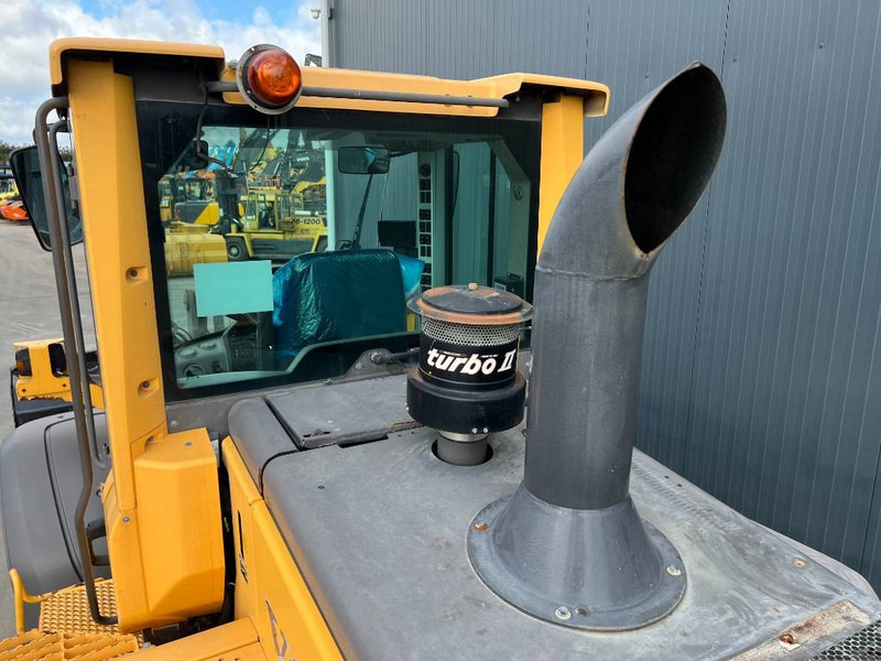 Volvo L90F - Chargeuse sur pneus: photos 5 Volvo L90F - Chargeuse sur pneus: photos 5