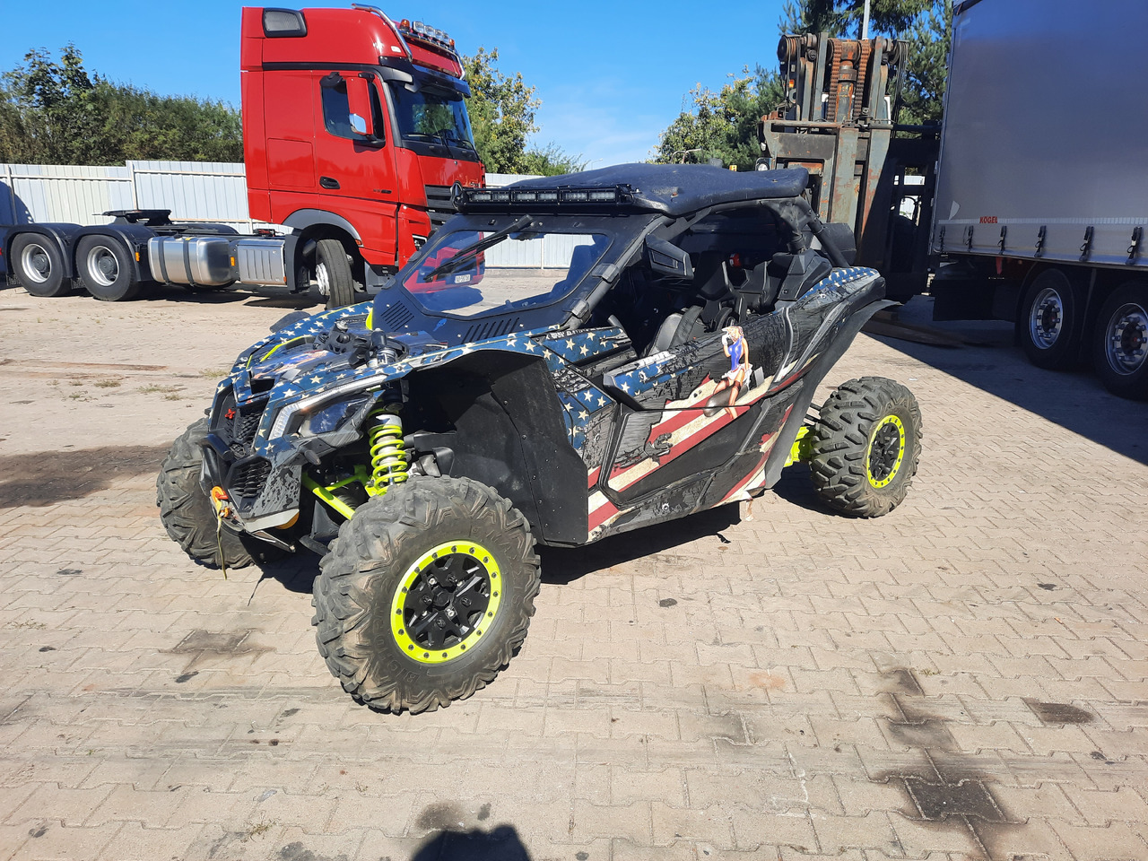 CAN-AM Maverick X3 XDS z homologacją - Quadricycle: photos 1 CAN-AM Maverick X3 XDS z homologacją - Quadricycle: photos 1