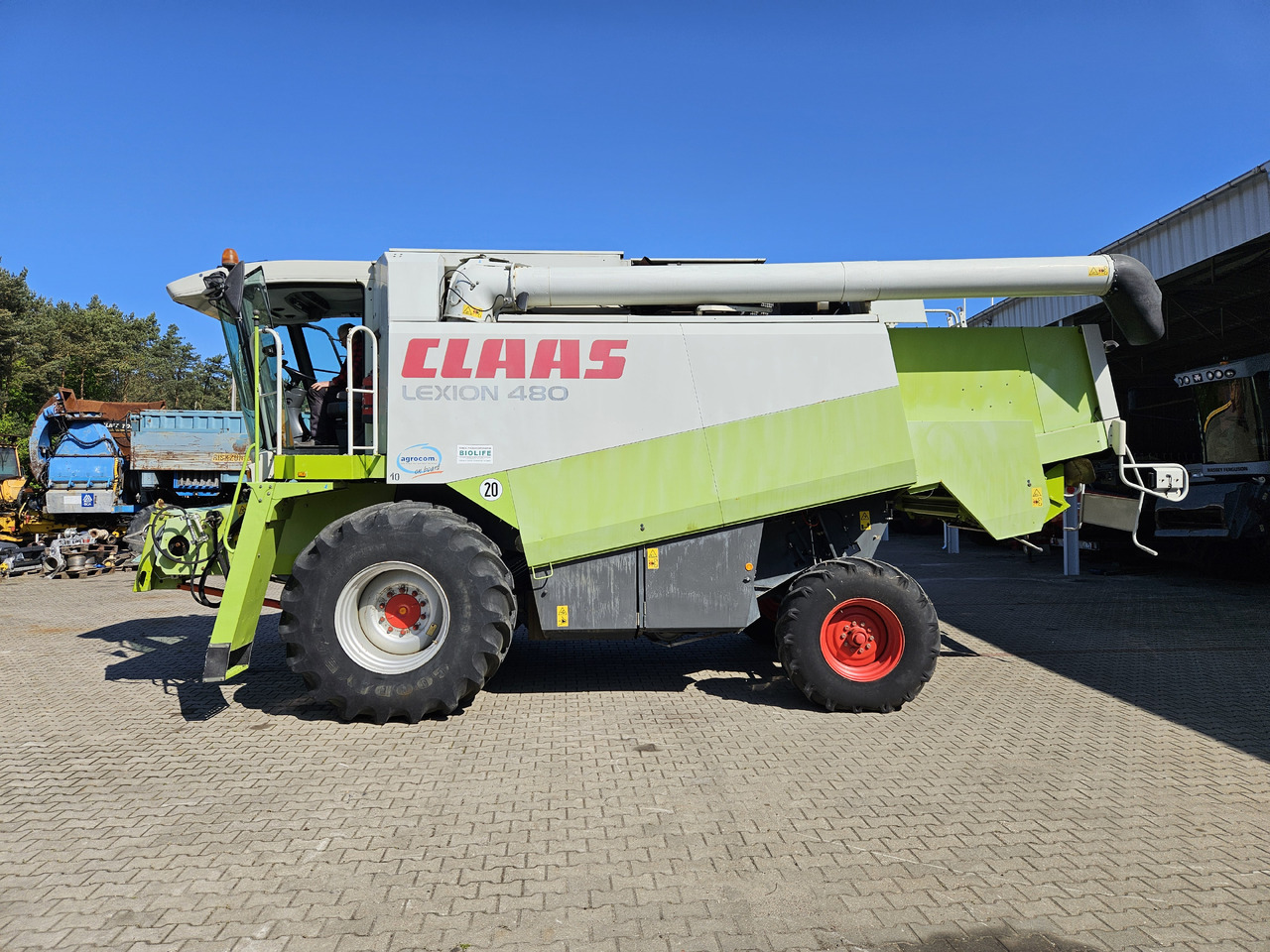 Claas Lexion 480 - Moissonneuse-batteuse: photos 3 Claas Lexion 480 - Moissonneuse-batteuse: photos 3