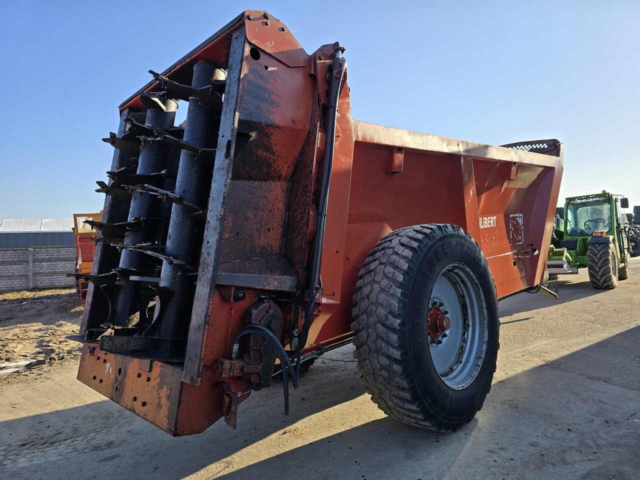 GILIBERT HELIOS 15 - Epandeur à fumier: photos 5 GILIBERT HELIOS 15 - Epandeur à fumier: photos 5